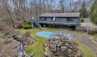 297 Cognewaugh Rd, Cos Cob, CT 06807