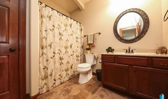 1809 W Ashton Trl, Brandon, SD 57005