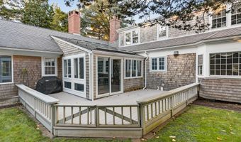 79 Bayberry Ln, Barnstable, MA 02630