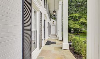 8806 FOX HILLS Trl, Potomac, MD 20854