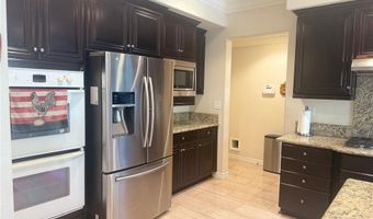 8200 E Brookdale Ln, Anaheim, CA 92807