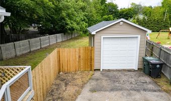 12 BROAD St, Coventry, RI 02816