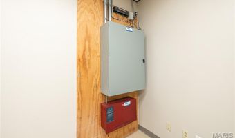 4436 Industrial Dr, Godfrey, IL 62002