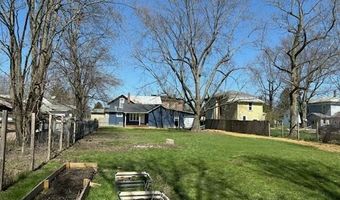 121 W High St, Ashley, OH 43003