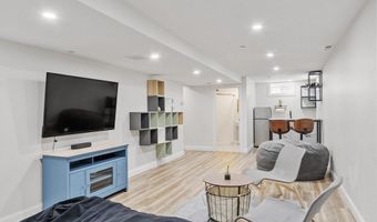 11 Wilson Rd, Berlin, MA 01503