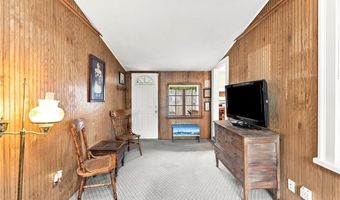 48 Fairway Dr, Cranston, RI 02920