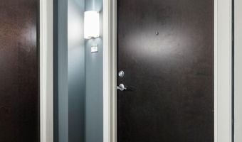 851 N GLEBE Rd 1011, Arlington, VA 22203