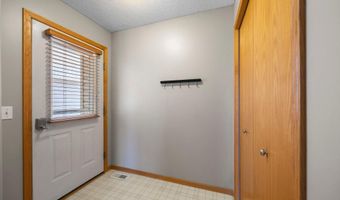 10390 64th St NE, Albertville, MN 55301