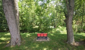 759 Tallkron Dr, Akron, OH 44305