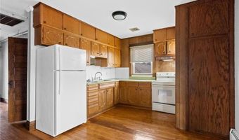 320 7th Ave E, Alexandria, MN 56308