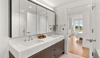 100 Lovejoy Wharf 3G, Boston, MA 02205