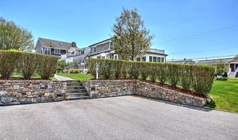 228 Bonnet Point Rd, Narragansett, RI 02882