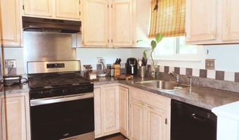707 Timber Ln 707, Canton, CT 06019