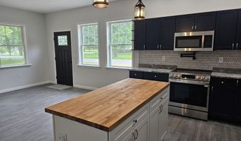 122 Devino Ln, Bristol, VT 05443