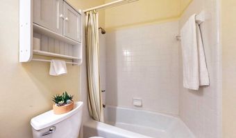 1040 BOXWOOD Dr, Bainbridge, GA 39819