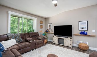1992 Limberlost Ln, Allegan, MI 49010
