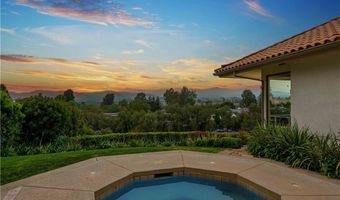 1525 Ramona Dr, Camarillo, CA 93010