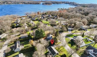 3 Betsy Dr, Bristol, RI 02809