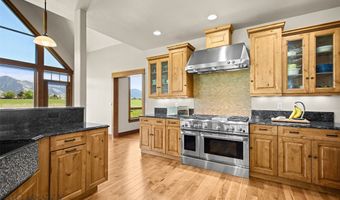 306 Glenbrook Ln, Belgrade, MT 59714