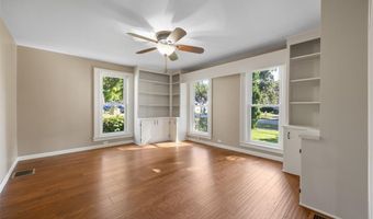 204 N Huber St, Anamosa, IA 52205