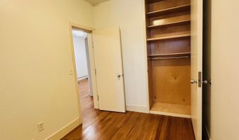 81 W 27TH St 1, Bayonne, NJ 07002