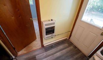 11750 Bevils Bridge Rd, Amelia Court House, VA 23002