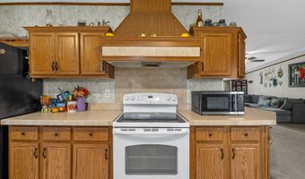 197 Old Homestead Rd, Big Sandy, TN 38221