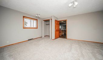 2397 Fair Rd, Abilene, KS 67410