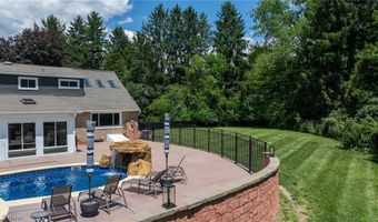525 N Hametown Rd, Akron, OH 44333