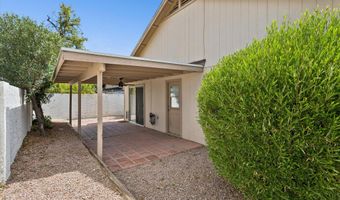 1722 N COMANCHE Dr, Chandler, AZ 85224