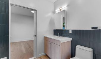 525 AVENUE E 3, Bayonne, NJ 07002