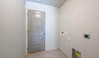 153 S TREELINE St, Airway Heights, WA 99001