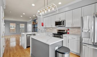 5317 CHIEFTAIN Cir, Alexandria, VA 22312