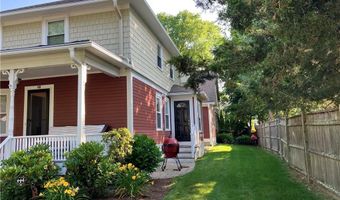40 Vine St, East Greenwich, RI 02818