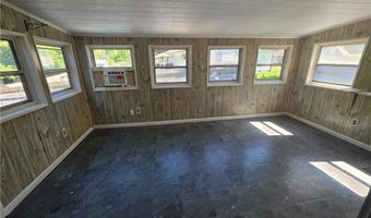 1 Hopkins Ct, Coventry, RI 02816