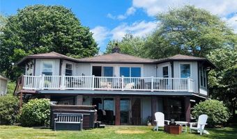 213 Seaside Dr, Jamestown, RI 02835