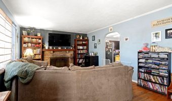 1074 S Avon Ave, Avon, IN 46123