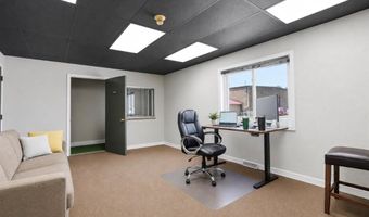 301 Old Dubuque Rd D, Anamosa, IA 52205