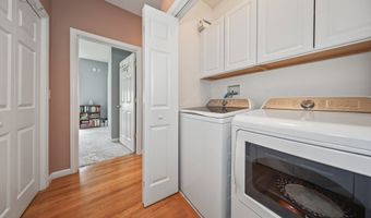 136 Thistle Pond Dr 136, Bloomfield, CT 06002