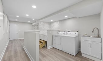 5610 SHADE TREE Ln, Alexandria, VA 22310