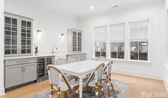 1527 St George, Charlotte, NC 28205