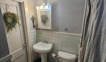 418 Woodworth Ave, Alma, MI 48801
