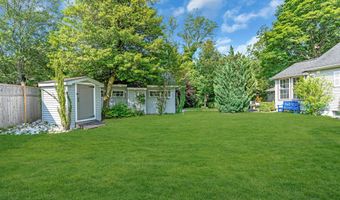 109 Capstan Ave, Beachwood, NJ 08722