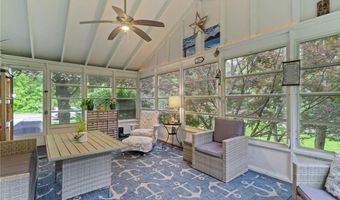 2594 Division Rd, East Greenwich, RI 02818