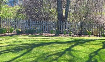 410 Wandsworth St, Narragansett, RI 02882
