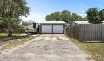 649 W Magnolia Ave, Aransas Pass, TX 78336