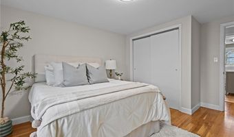 45 Valley View Dr, Cumberland, RI 02864