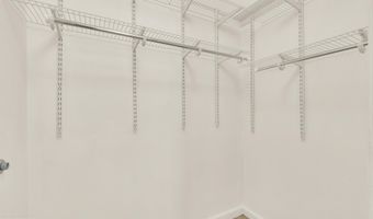 880 N POLLARD St 801, Arlington, VA 22203