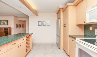 2780 NE 183rd St 901, Aventura, FL 33160