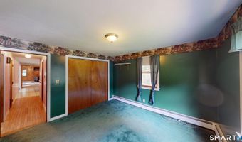 34 Angell Rd, Glocester, RI 02814
